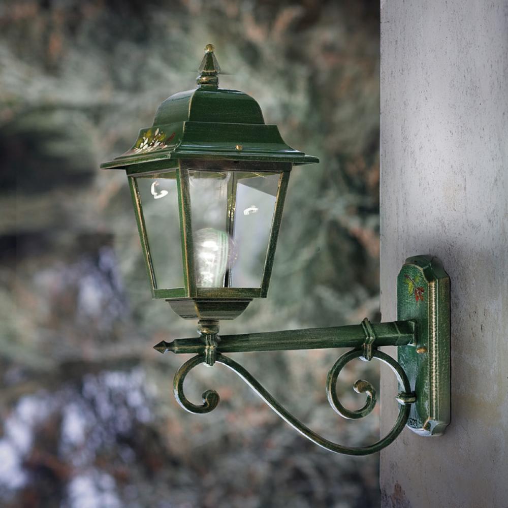 klasszikus zold festett kulteri falikar lampa hazfal vilagitas mintas mediterran romantikus provanszi vizallo nagymeretu villa elegans toszkan olasz hangulatu paraszthaz lameridiana lakberendezesi uzlet lampak.jpg